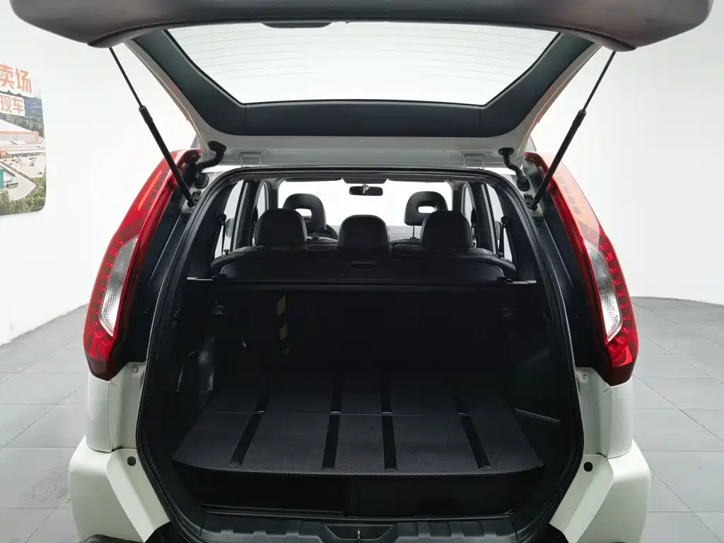Nissan X-Trail 2012 — фото 16
