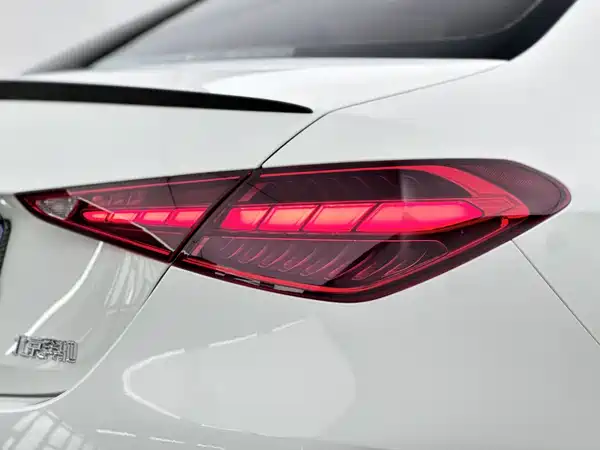 Mercedes-Benz C-Class 2023