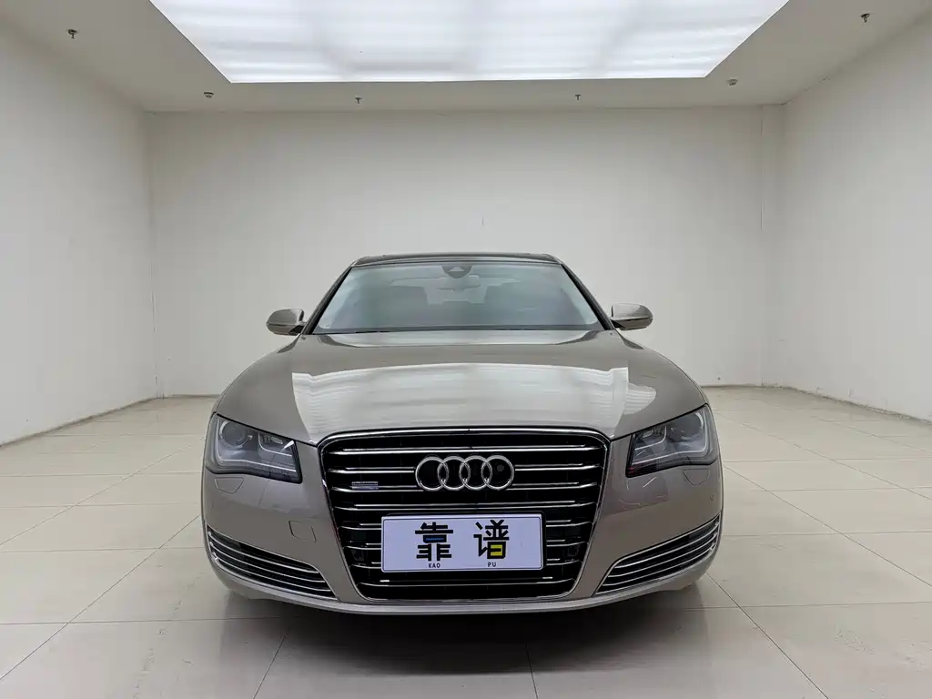 Audi A8 2015 — фото 2