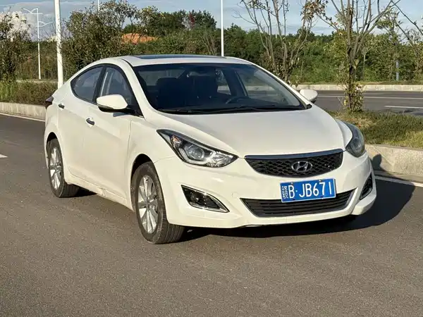 Hyundai Elantra Langdong 2017
