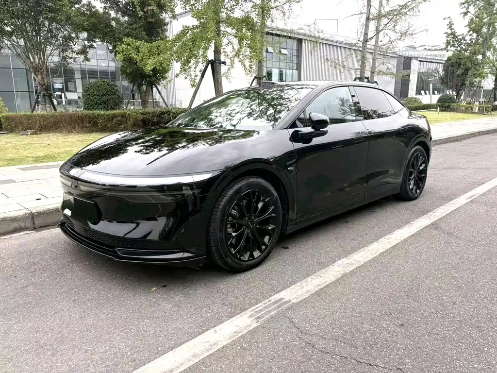 Zeekr 007 2025