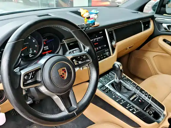 Porsche Macan 2018