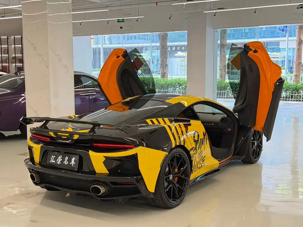 McLaren GT 2021 — фото 14