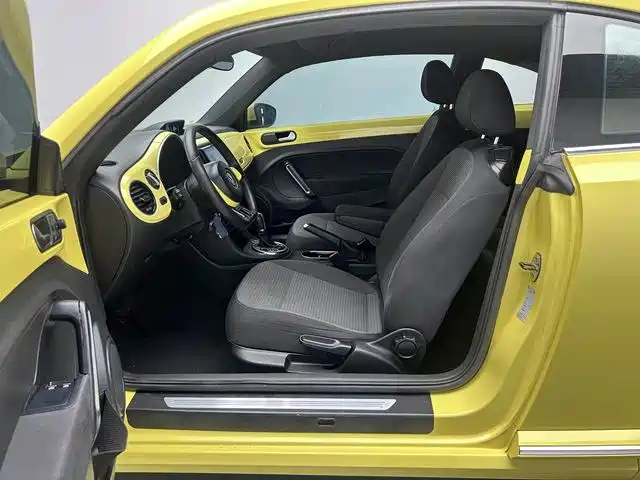 Volkswagen Beetle 2013