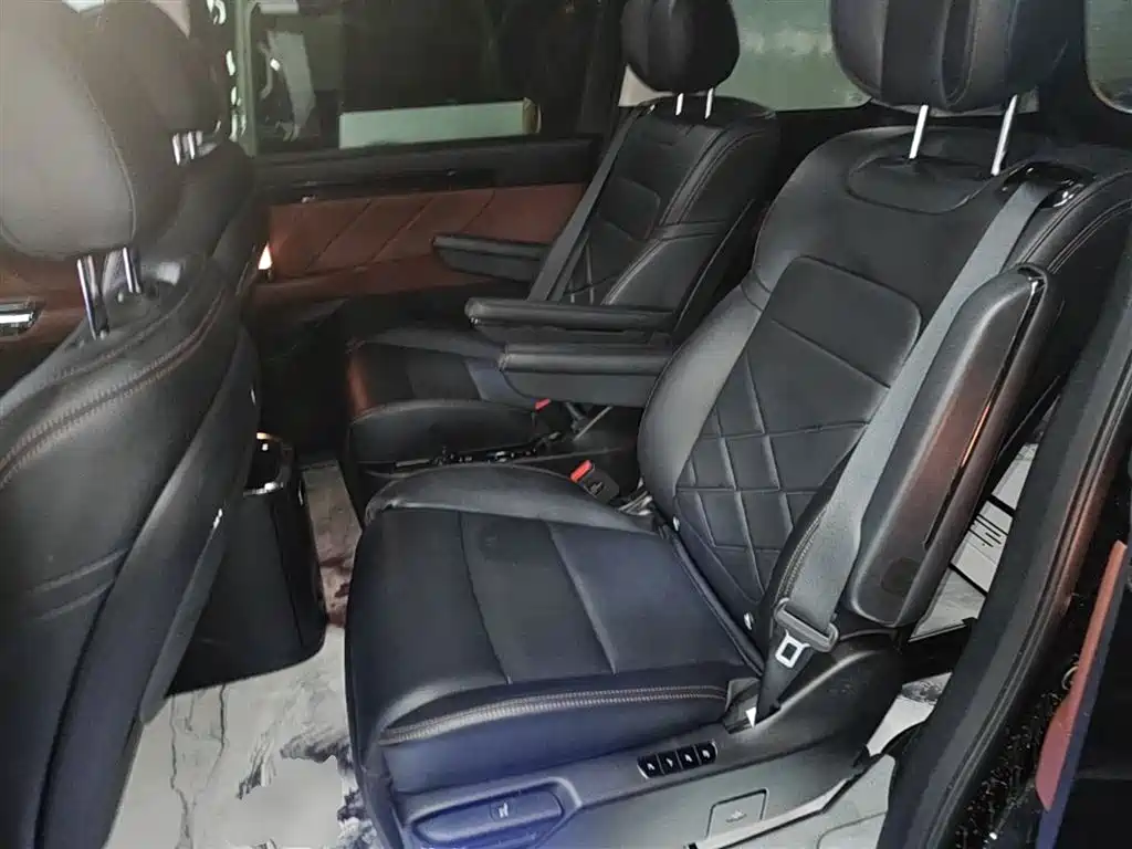 GAC Motor E8 PHEV 2025 — фото 13