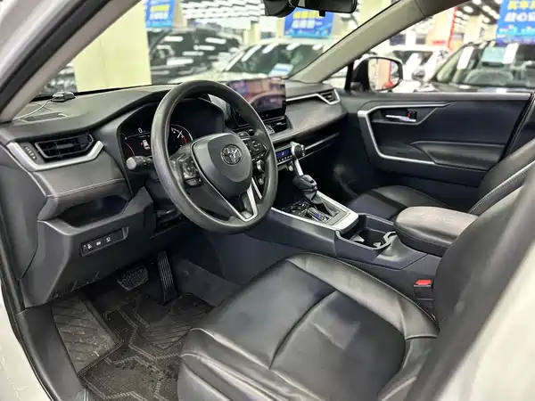 Toyota RAV4 2023