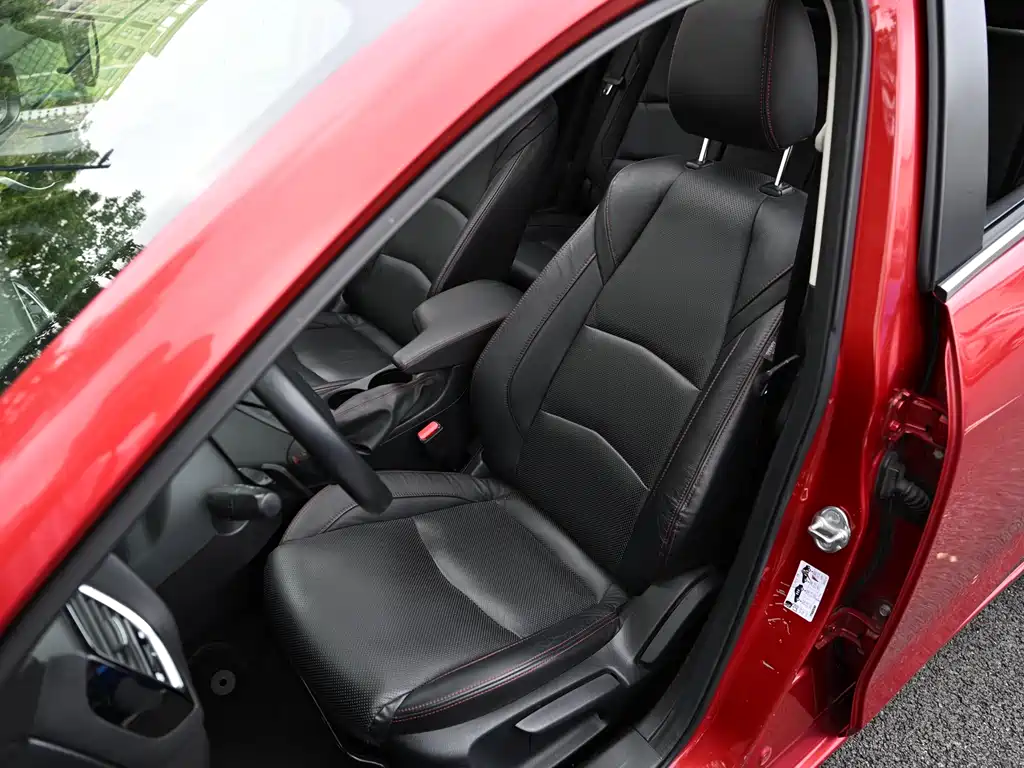 Mazda 3 Axela 2014 — фото 21