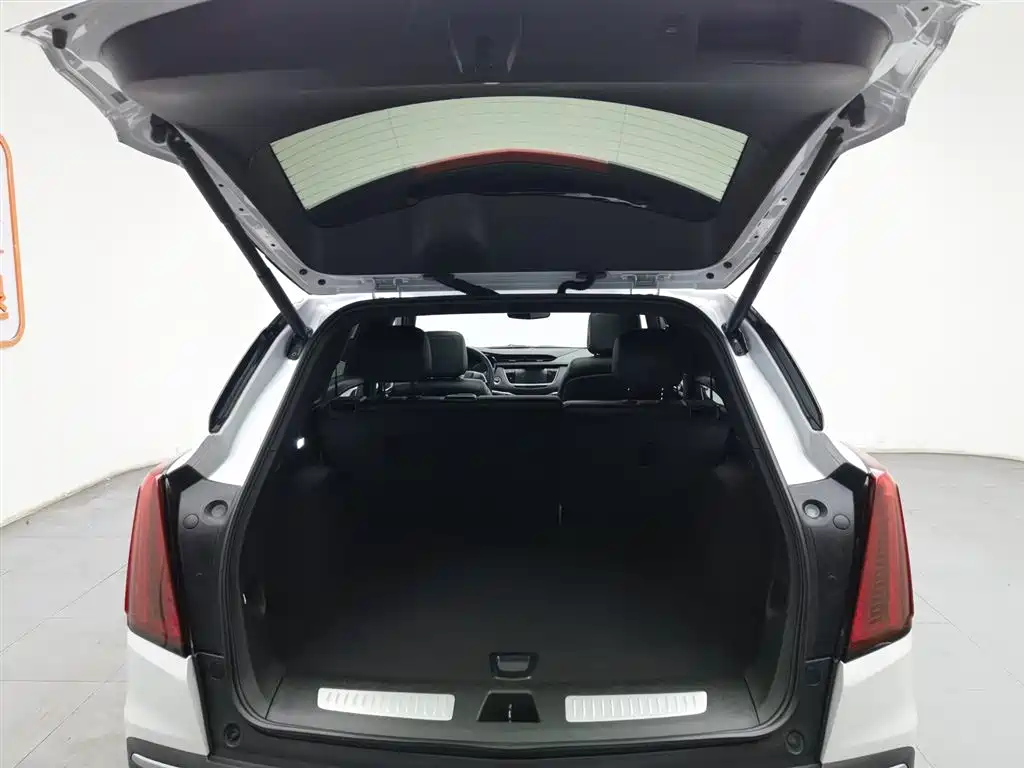 Cadillac XT5 2021 — фото 16