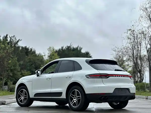 Porsche Macan 2020