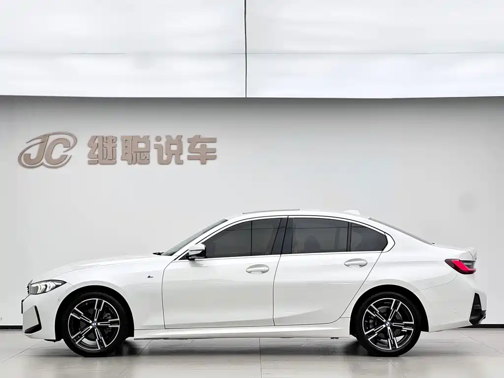 BMW 3 Series 2023