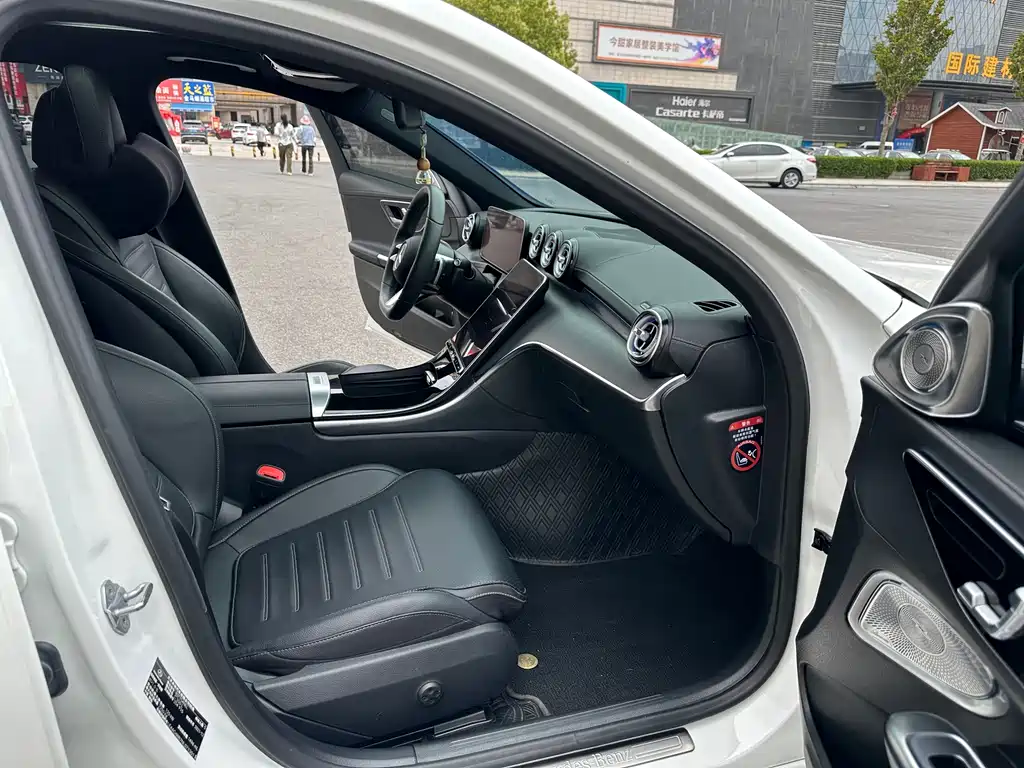 Mercedes-Benz C-Class 2022 — фото 11