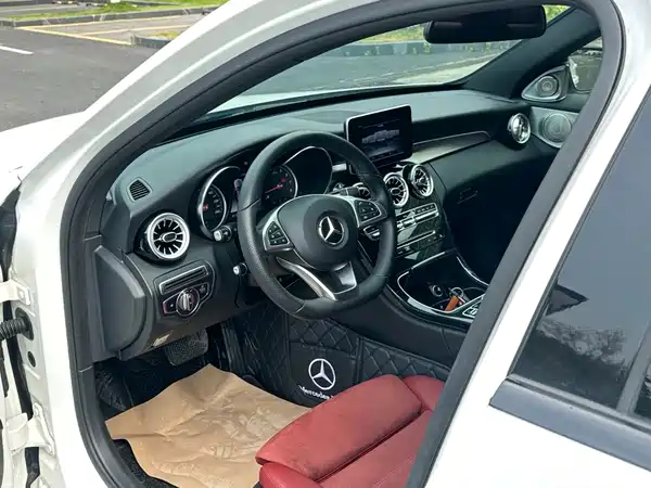Mercedes-Benz C-Class 2018