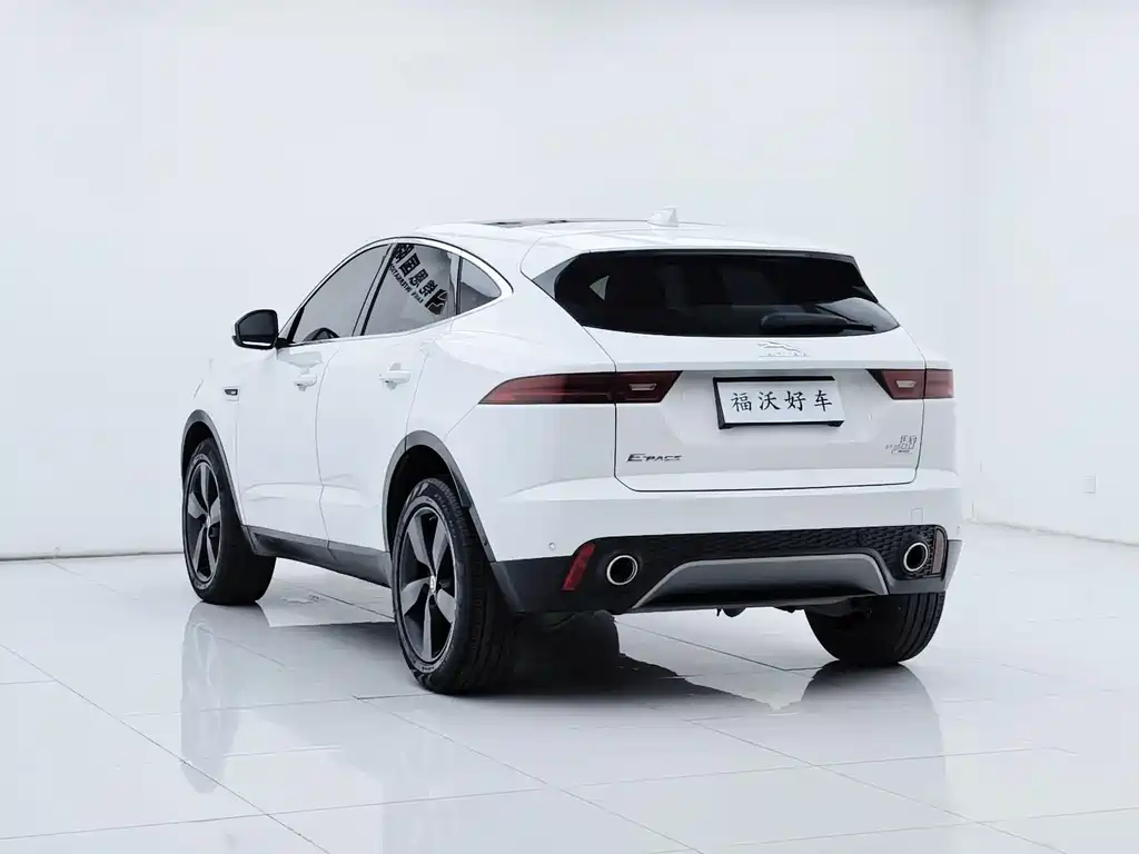 Jaguar E-PACE 2021 — фото 32