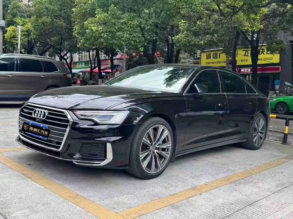 Audi A6L 2022 — фото 1