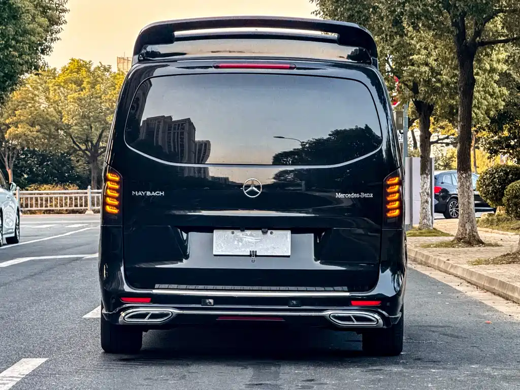 Mercedes-Benz Vito 2023 — фото 41