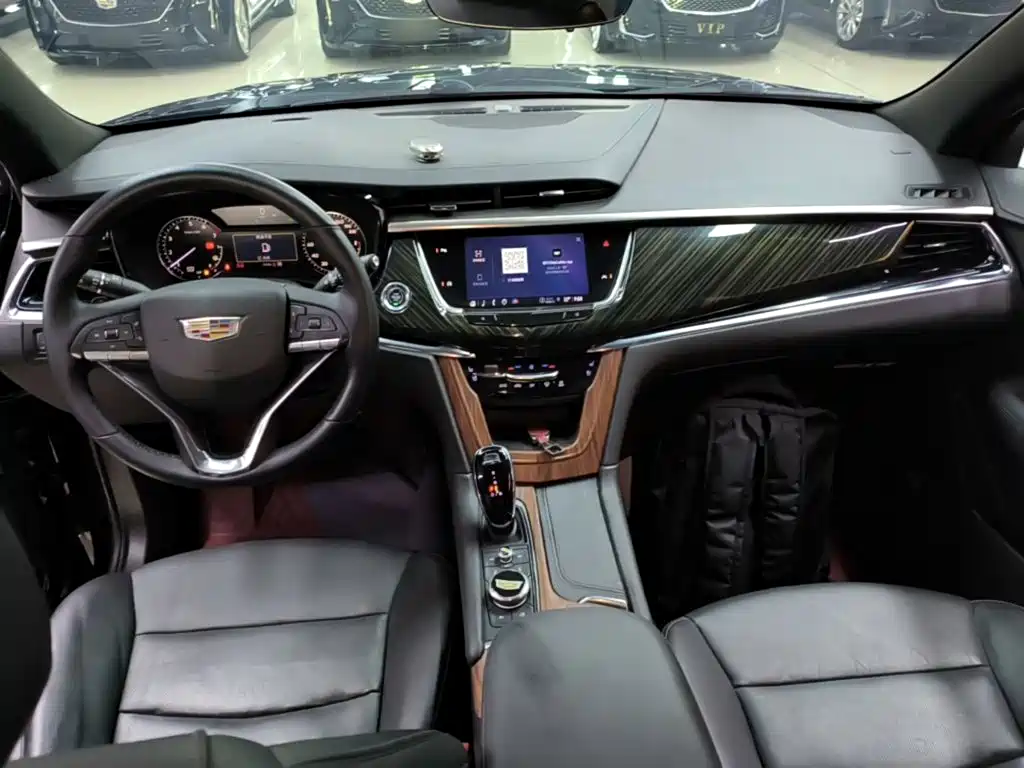 Cadillac XT6 2022 — фото 10