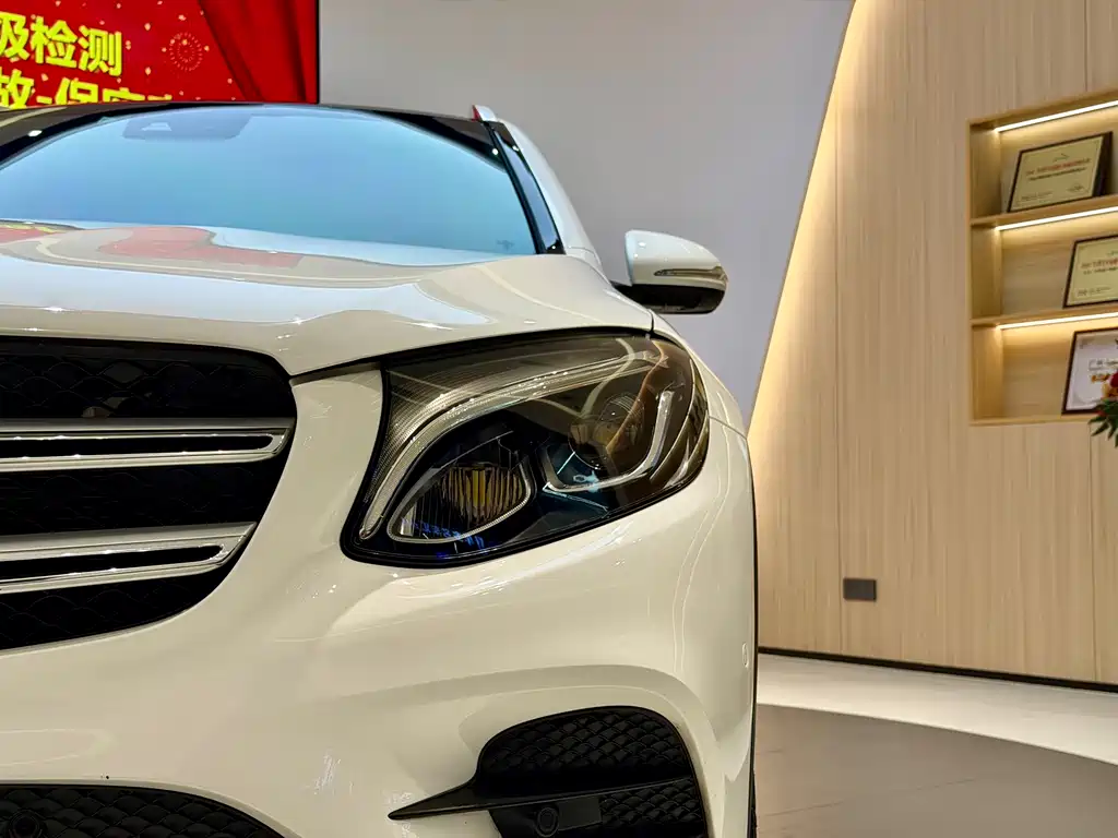 Mercedes-Benz GLC 2018 — фото 3