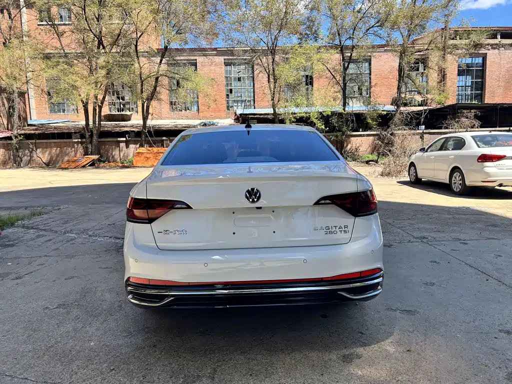 Volkswagen Sagitar 2023