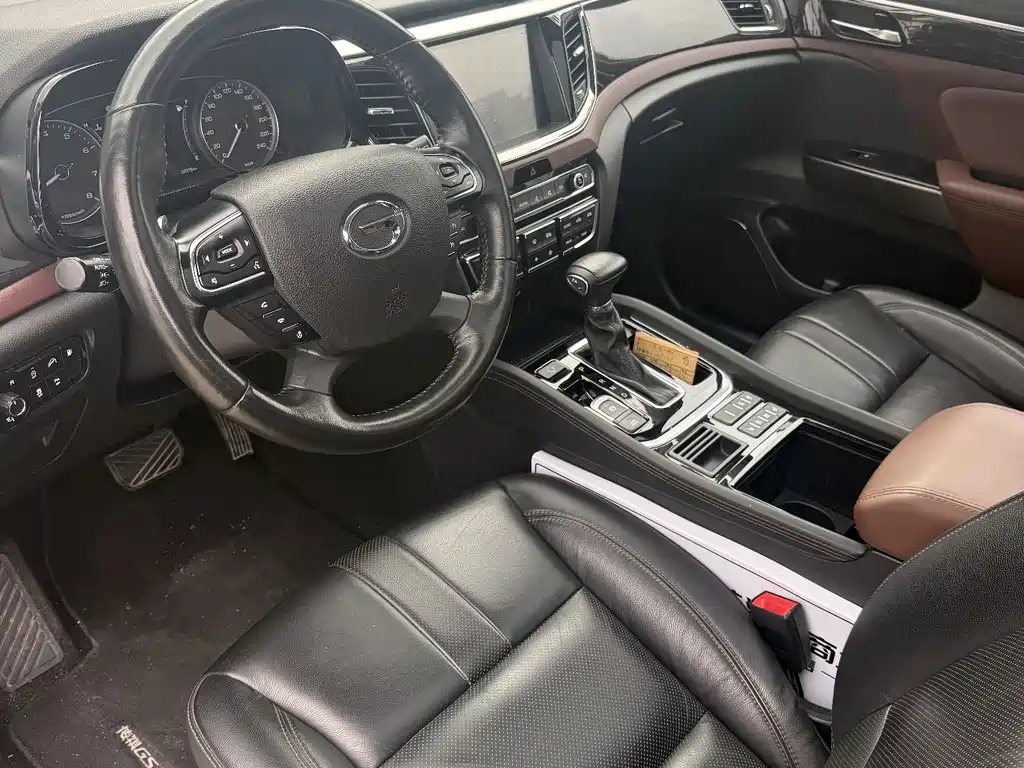 GAC Motor Trumpchi GS8 2019 — фото 16