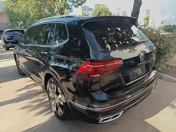 Volkswagen Tiguan L 2024
