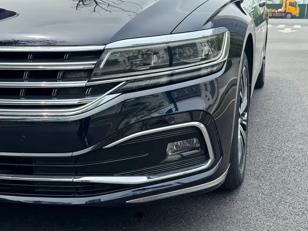 Volkswagen Phideon 2022 — фото 7