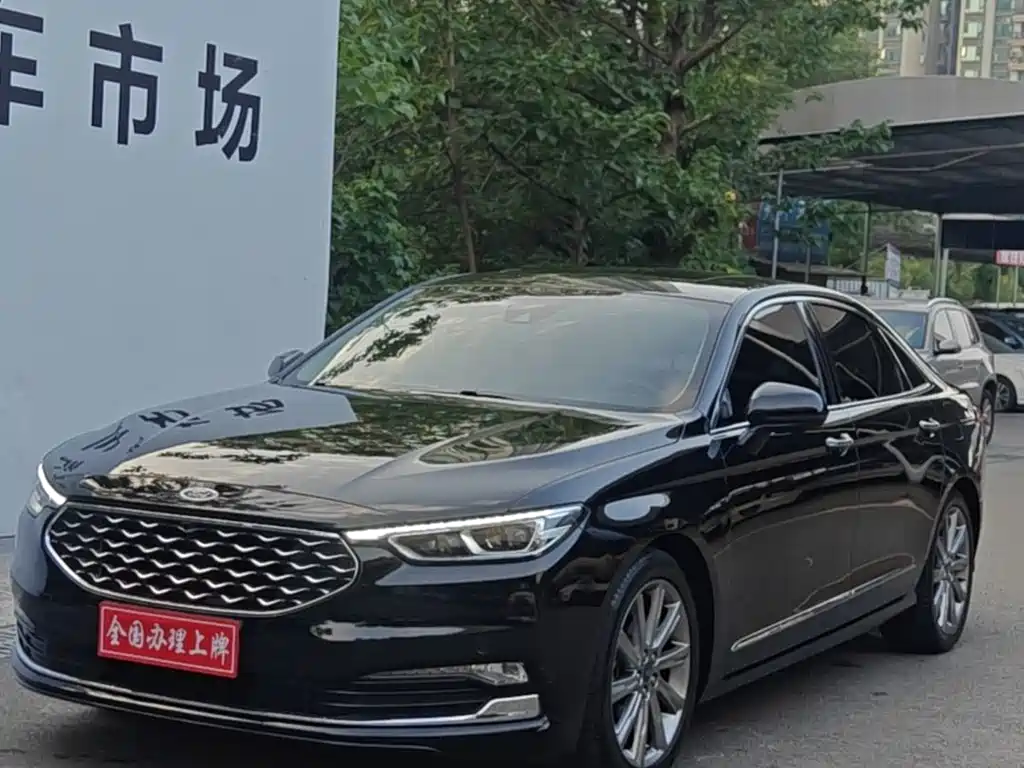 Ford Taurus 2022