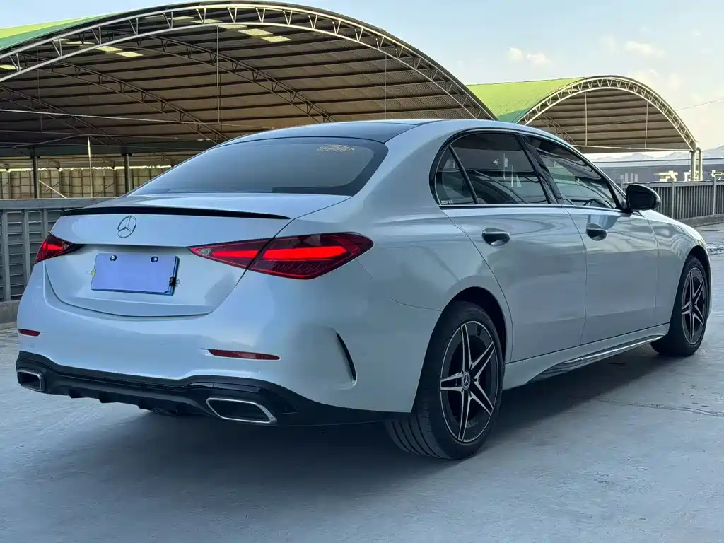 Mercedes-Benz C-Class 2023 — фото 6