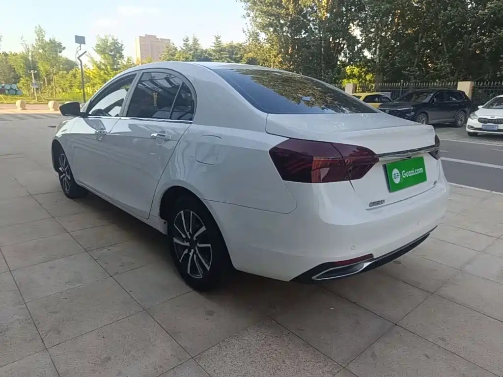 Geely Emgrand 2020