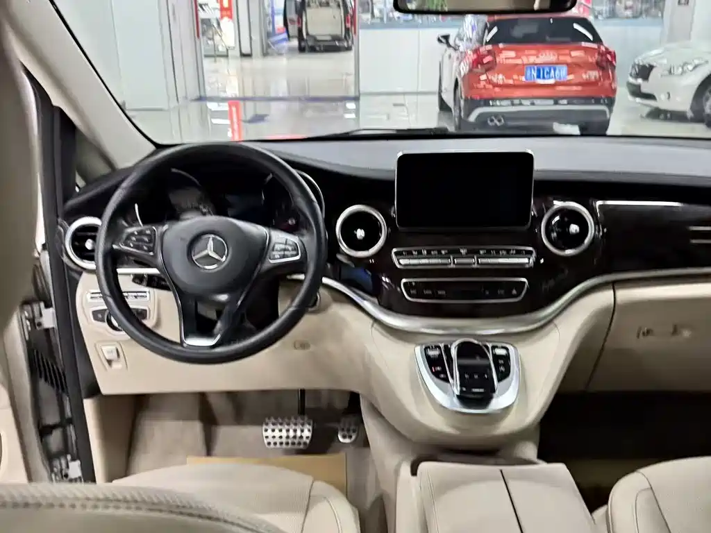 Mercedes-Benz V-Class 2016 — фото 6