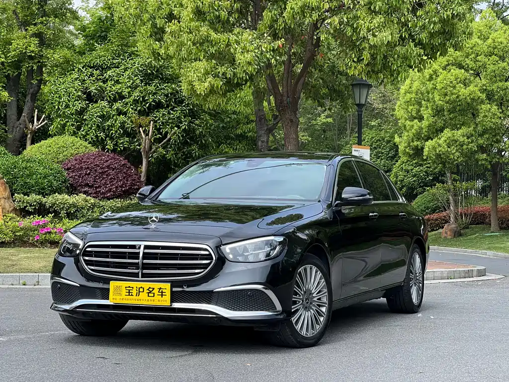 Mercedes-Benz E-Class 2023 — фото 1