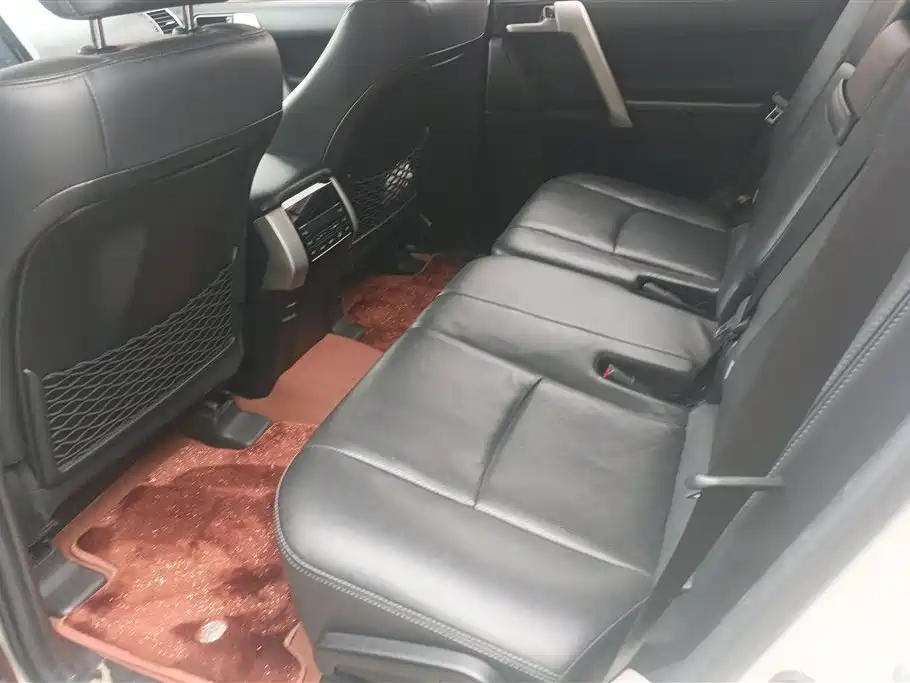 Toyota Prado 2019 — фото 11