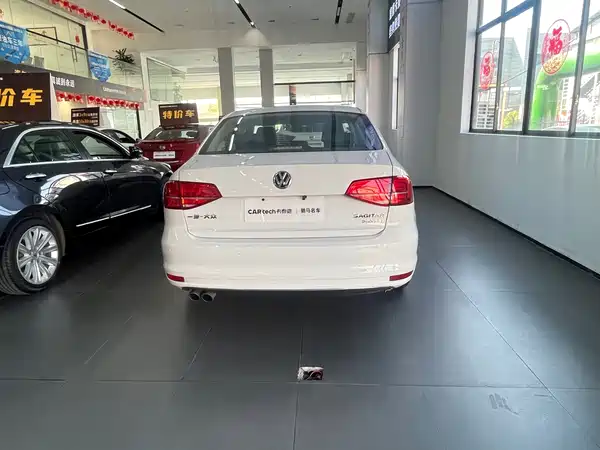 Volkswagen Sagitar 2018