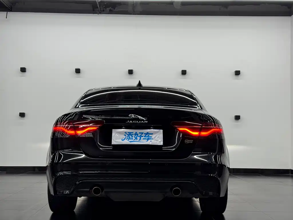 Jaguar XEL 2023 — фото 14