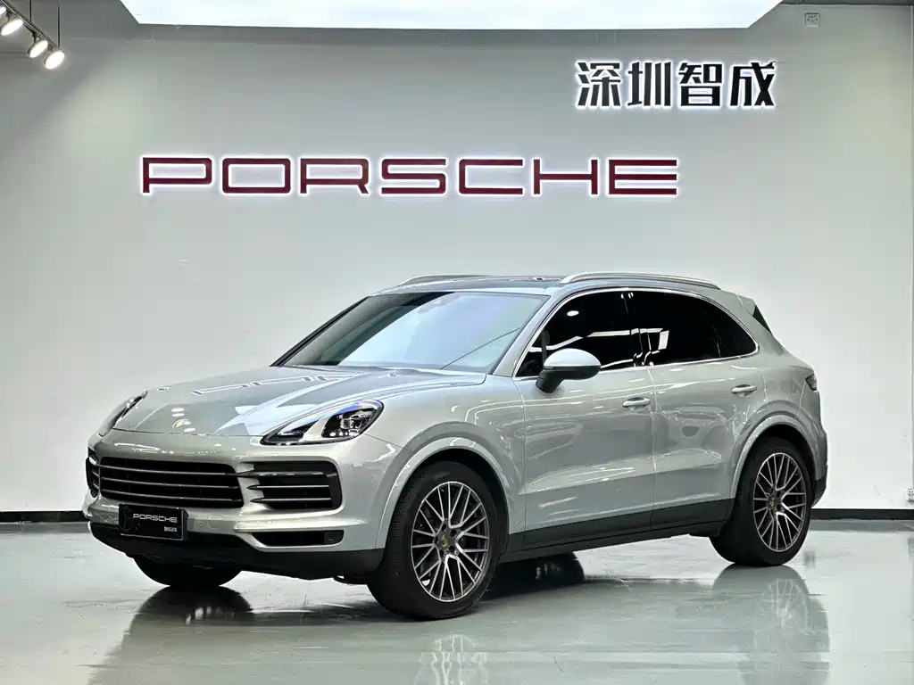 Porsche Cayenne 2022 — фото 1