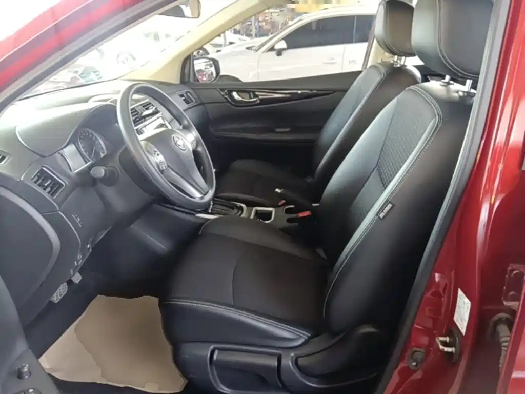 Nissan Tiida 2018 — фото 15