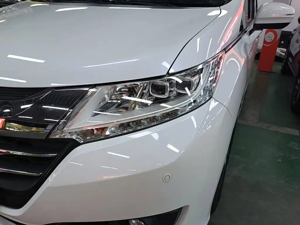 Honda Odyssey 2015 — фото 24