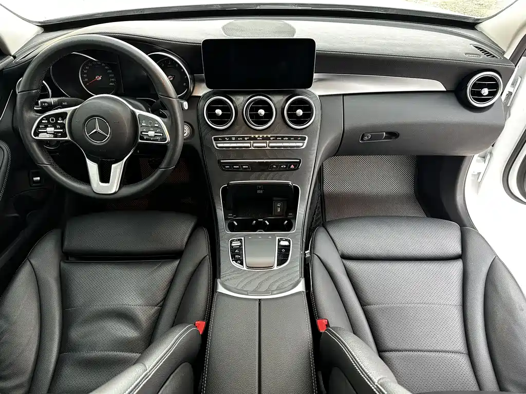 Mercedes-Benz C-Class 2019 — фото 9