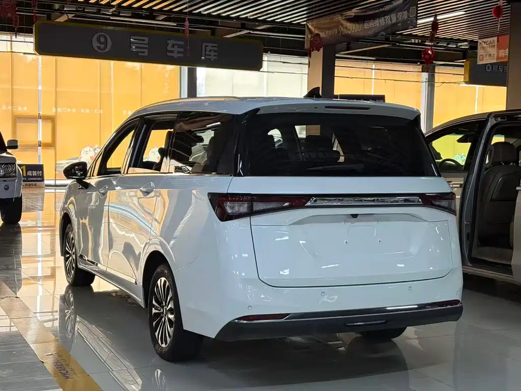 Wuling Jiachen 2023