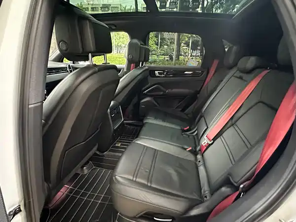 Porsche Cayenne 2020