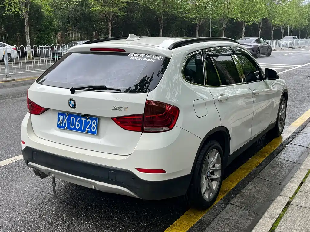 BMW X1 2015 — фото 6