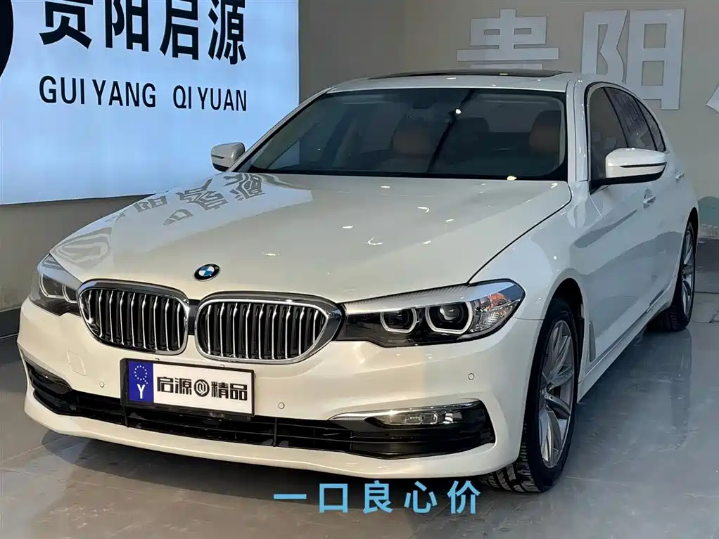 BMW 5 Series 2018 — фото 1