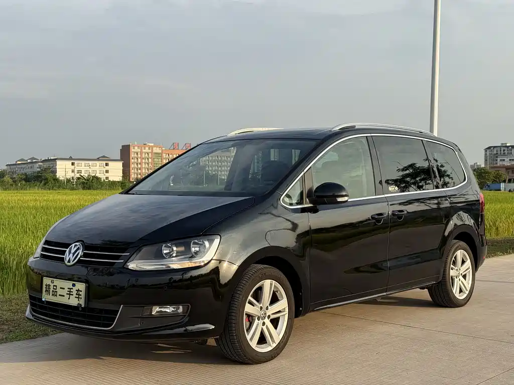 Volkswagen Sharan 2017 — фото 1
