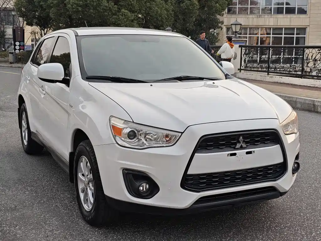 Mitsubishi ASX 2015 — фото 3