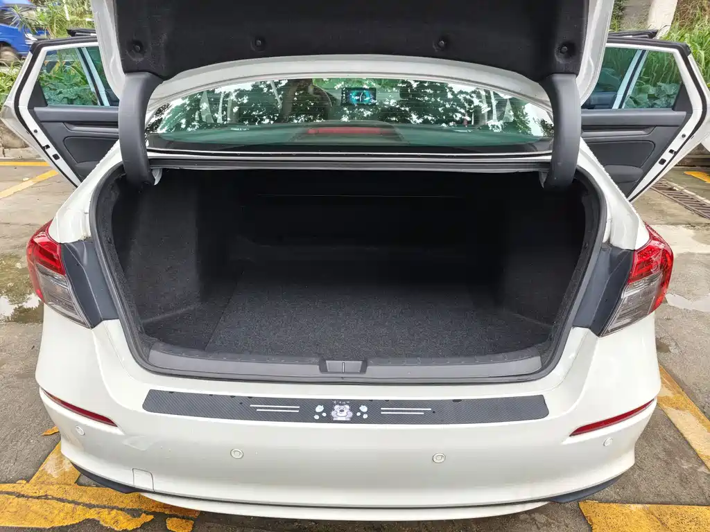 Honda Civic 2023 — фото 12