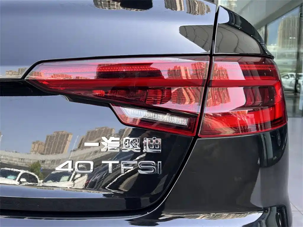 Audi A4L 2019 — фото 12