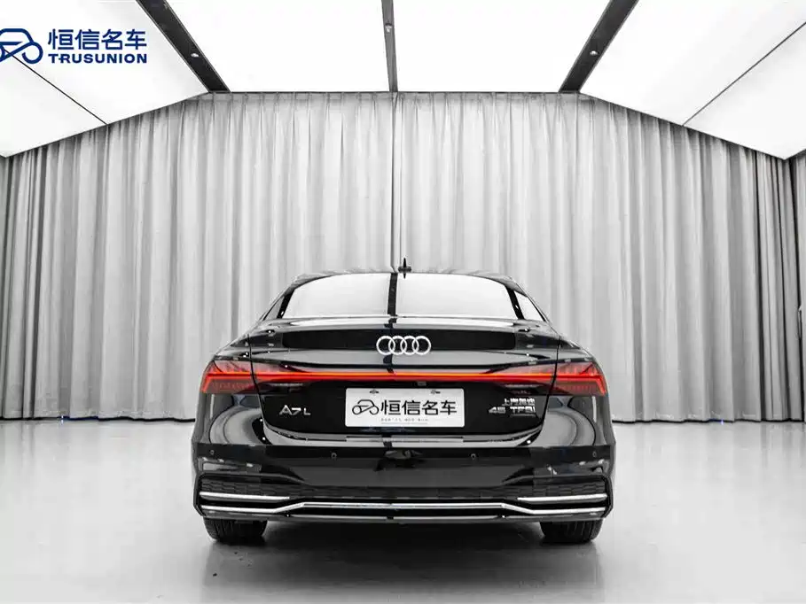 Audi A7L 2025 — фото 6