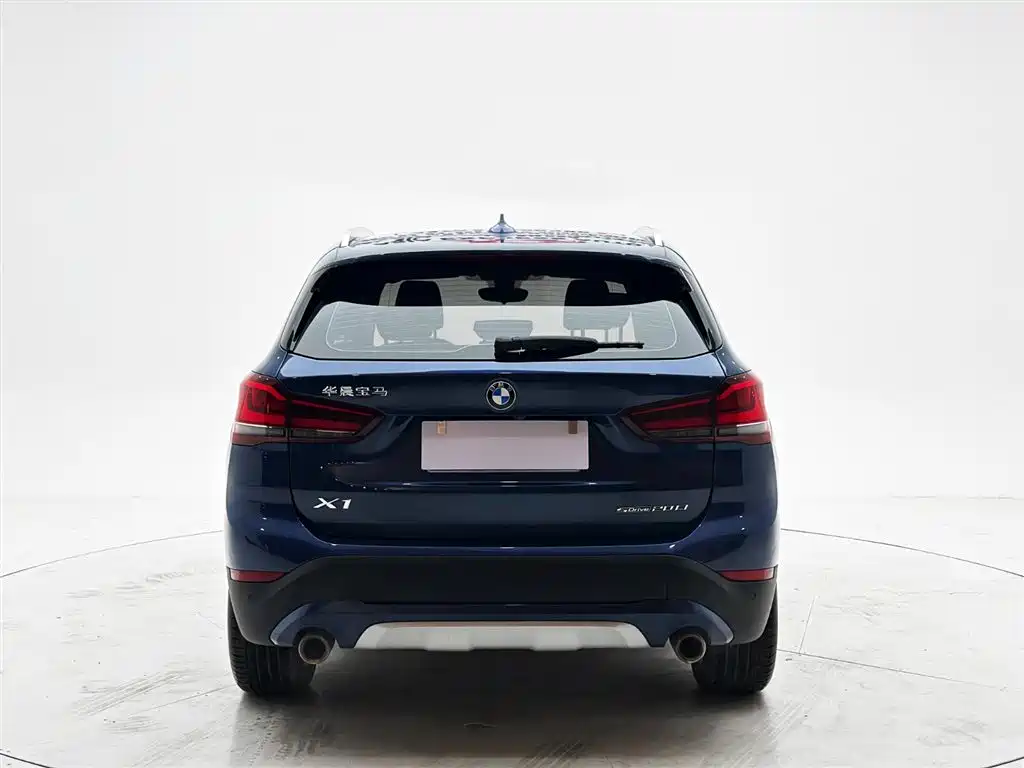 BMW X1 2021 — фото 5