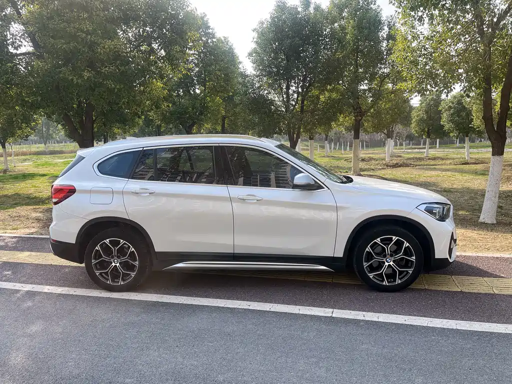 BMW X1 2022 — фото 5