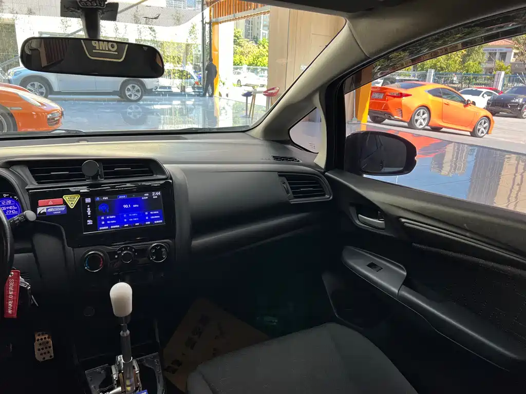 Honda Fit 2016 — фото 16