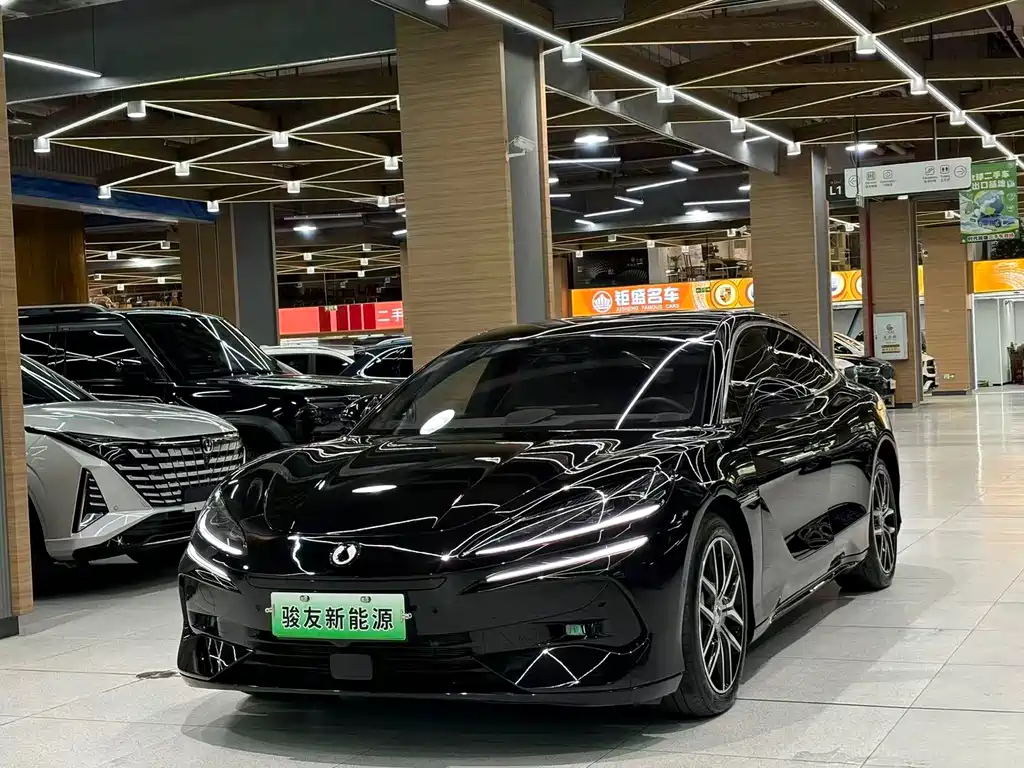 Denza Z9 2025